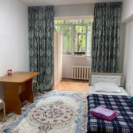 Like Home Apartments Timiryazev Street Almaty Luaran gambar