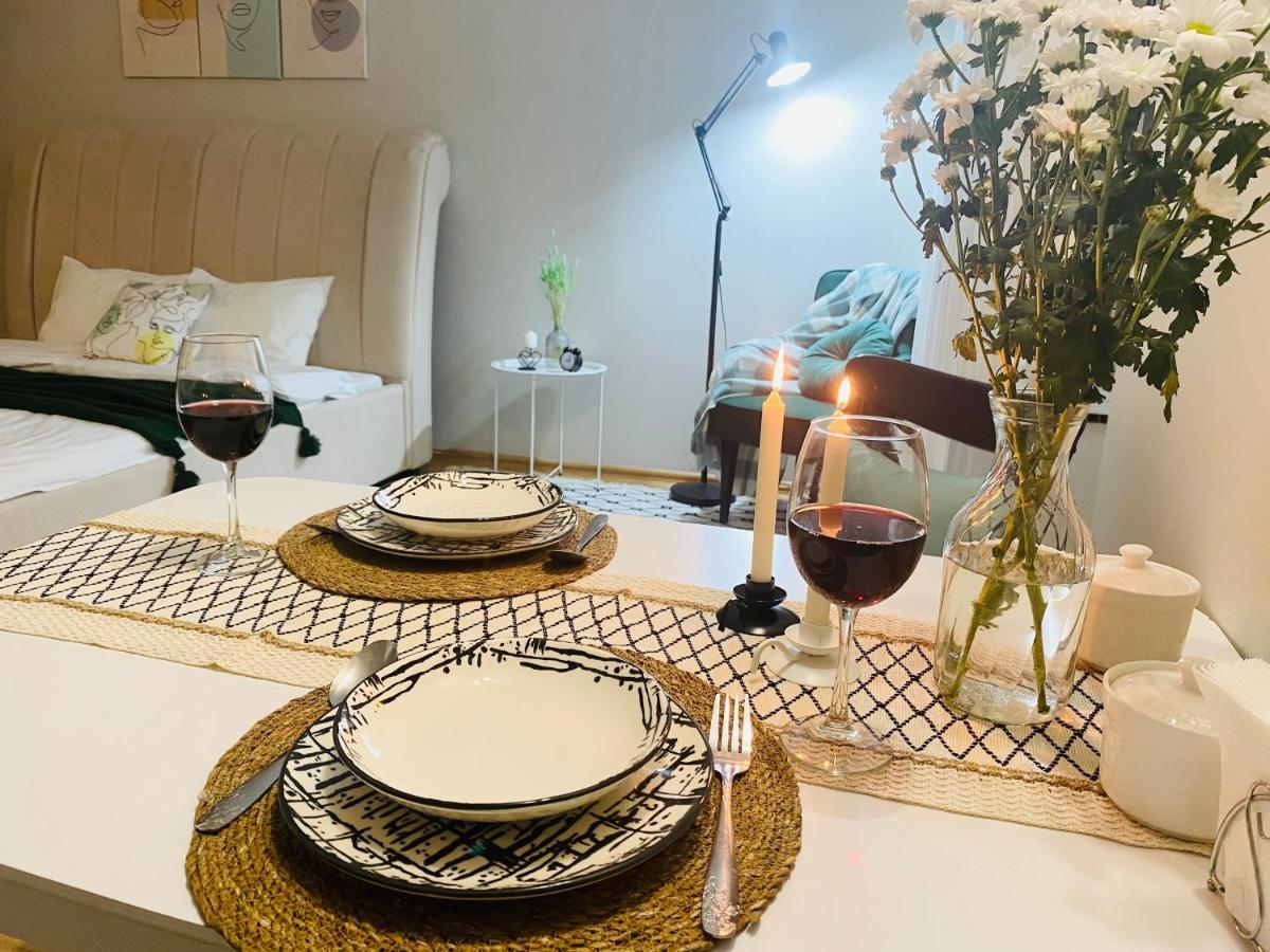 Like Home Apartments Timiryazev Street Almaty Luaran gambar